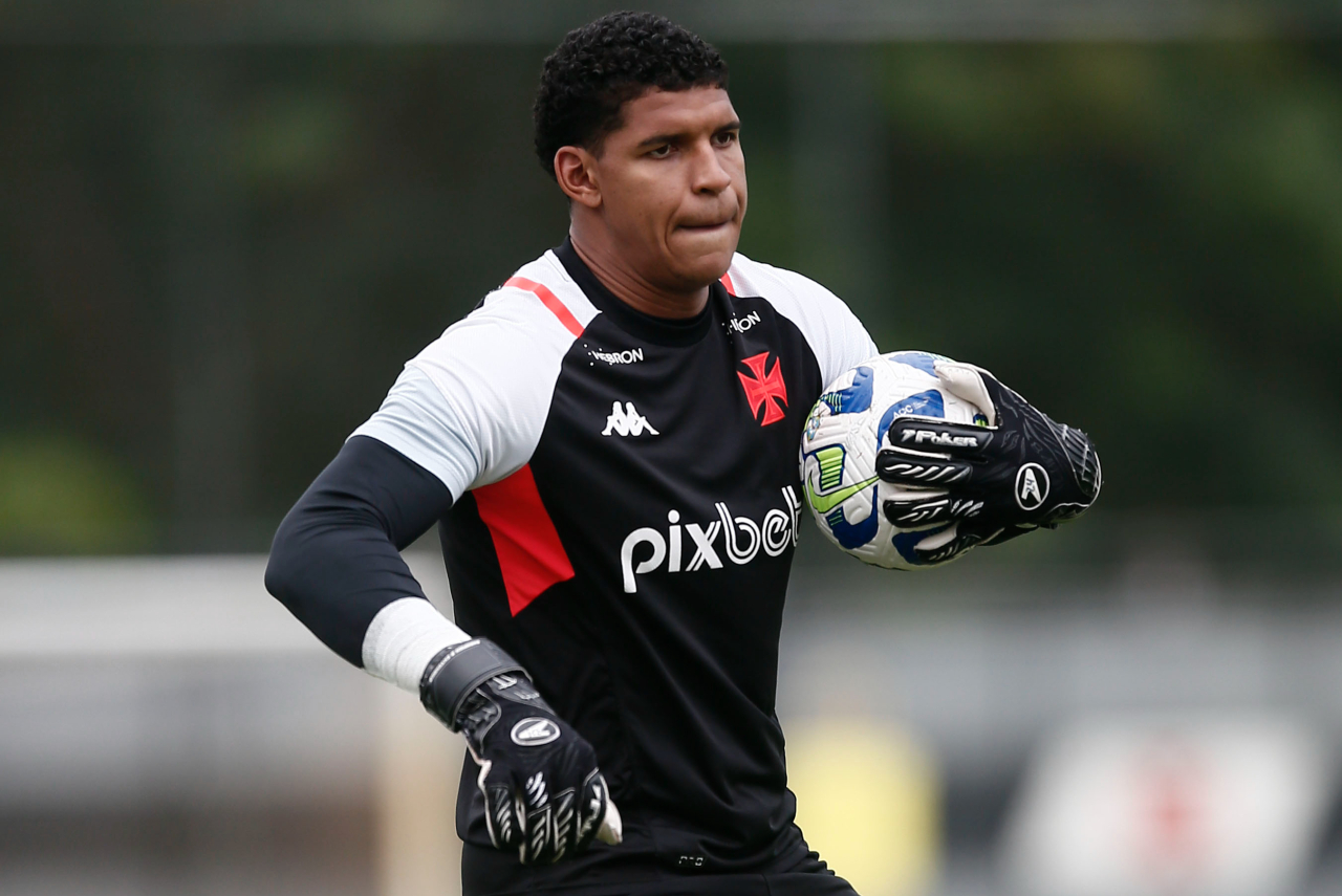 Halls, goleiro do Vasco