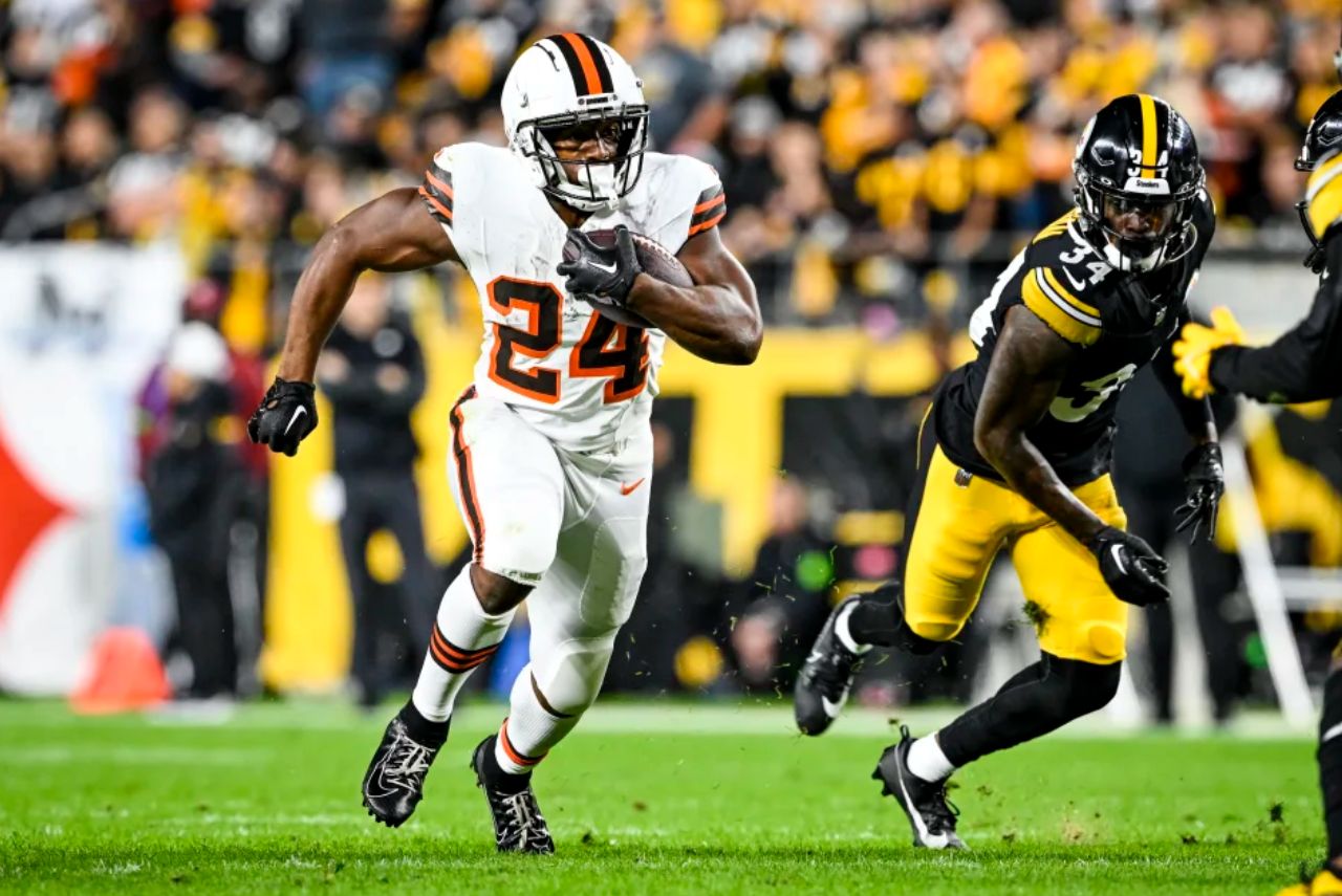Nick Chubb sofreu lesão grave no joelho e vai desfalcar o Browns (Foto: Matt Starkey/Cleveland Browns)