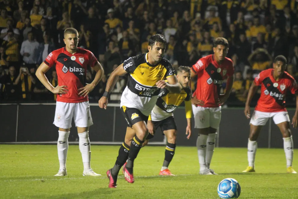 Criciúma x Atlético-GO