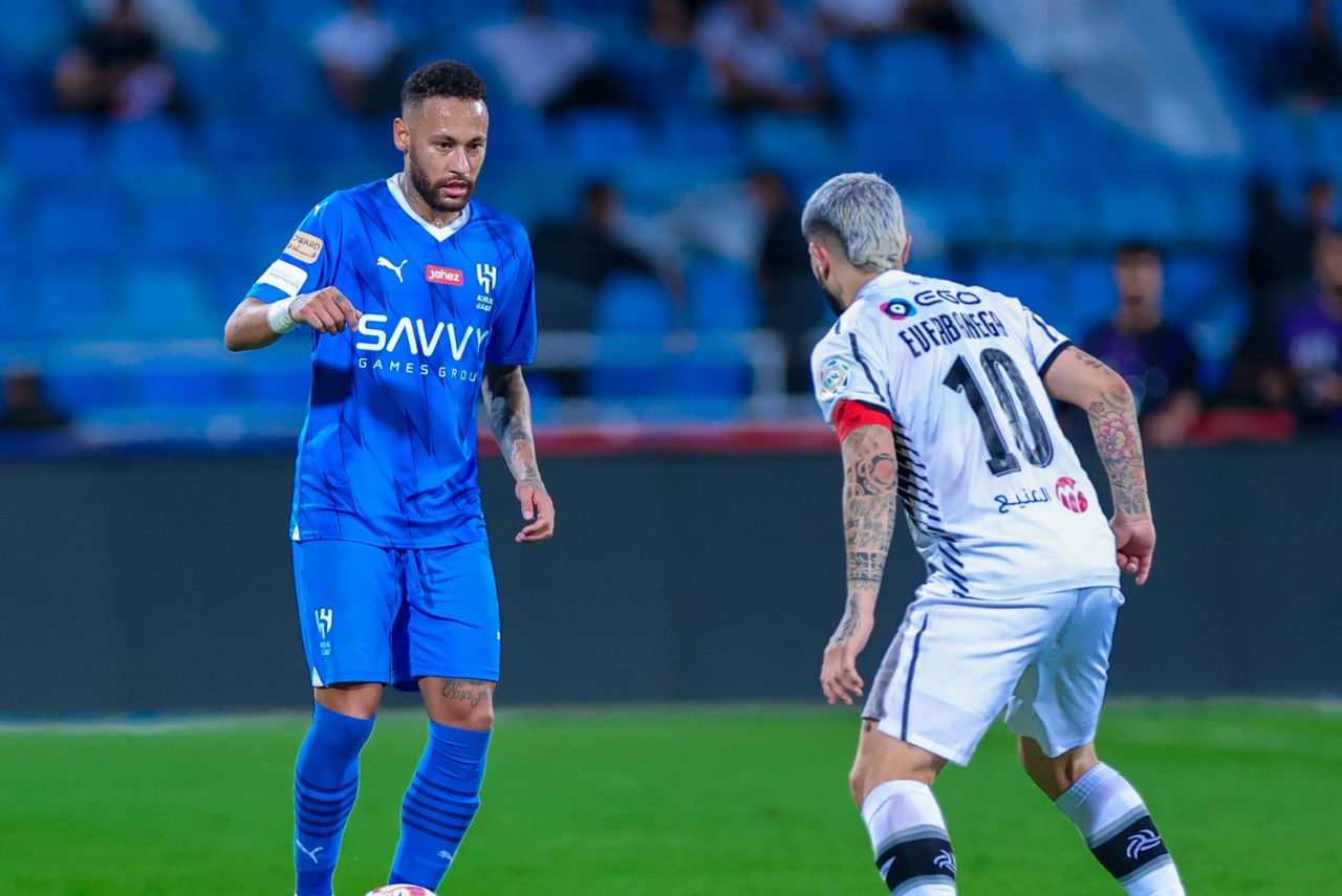 Neymar teve participação nos dois gols do Al-Hilal