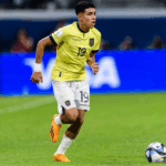 Kendry Páez, de 16 anos, é o mais jovem a vestir a camisa do Equador nas Eliminatórias (Foto: FEF/Divulgação)