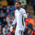 Wes Foderingham, do Sheffield, foi alvo de racismo (Foto: Sheffield United/Divulgação)
