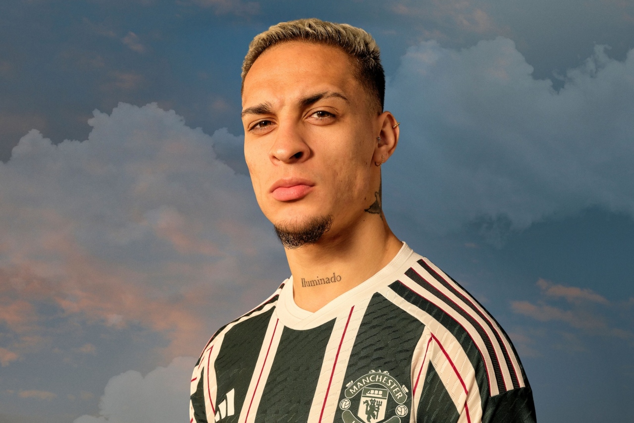 Antony atuando em Manchester