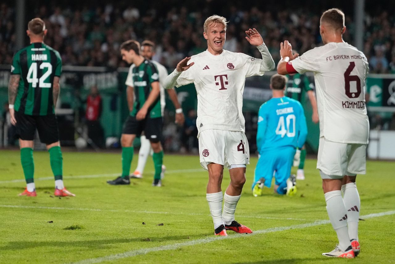 Frans Kratzig marcou o terceiro do Bayern de Munique (Foto: FC Bayern München/Divulgação)