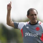 Treinador comandou o Vasco em oito jogos pelo Brasileirão