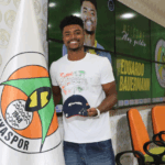 Eduardo Bauermann chegou em junho ao clube turco, mas não estreou em campo (Foto: Alanyaspor/Divulgação)