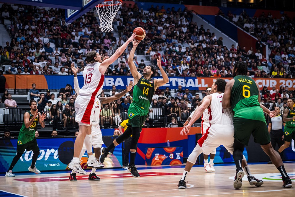 Brasil vence o Canadá na 2ª fase da Copa do Mundo de Basquete (Foto: FIBA/Divulgação)