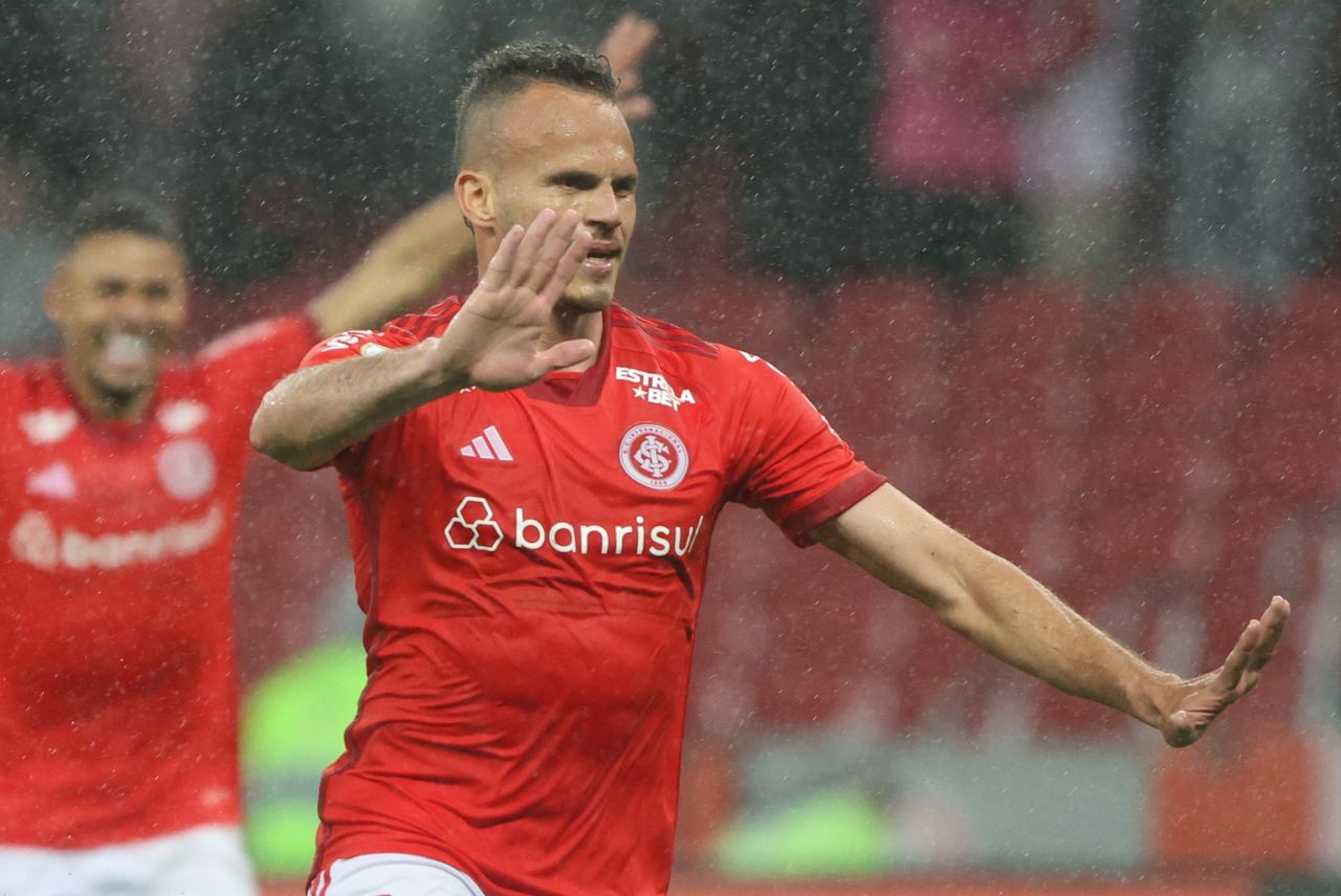 Lateral tem 44 jogos pelo Internacional no ano