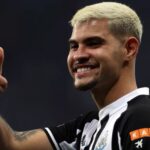 Brasileiro é titular absoluto do Newcastle