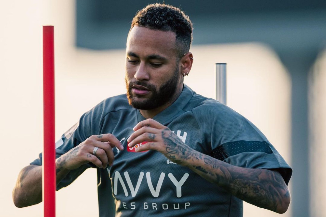 Neymar ficou de fora dos relacionados para clássico com Al-Ittihad (Foto: Neymar Jr/Twitter)