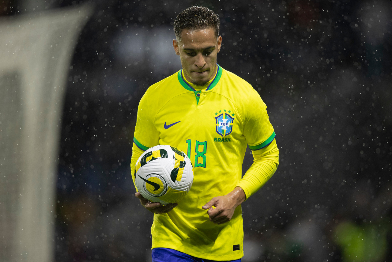 Antony, do Manchester United, é acusado de agredir ex-namorada (Foto: Lucas Figueiredo/CBF)