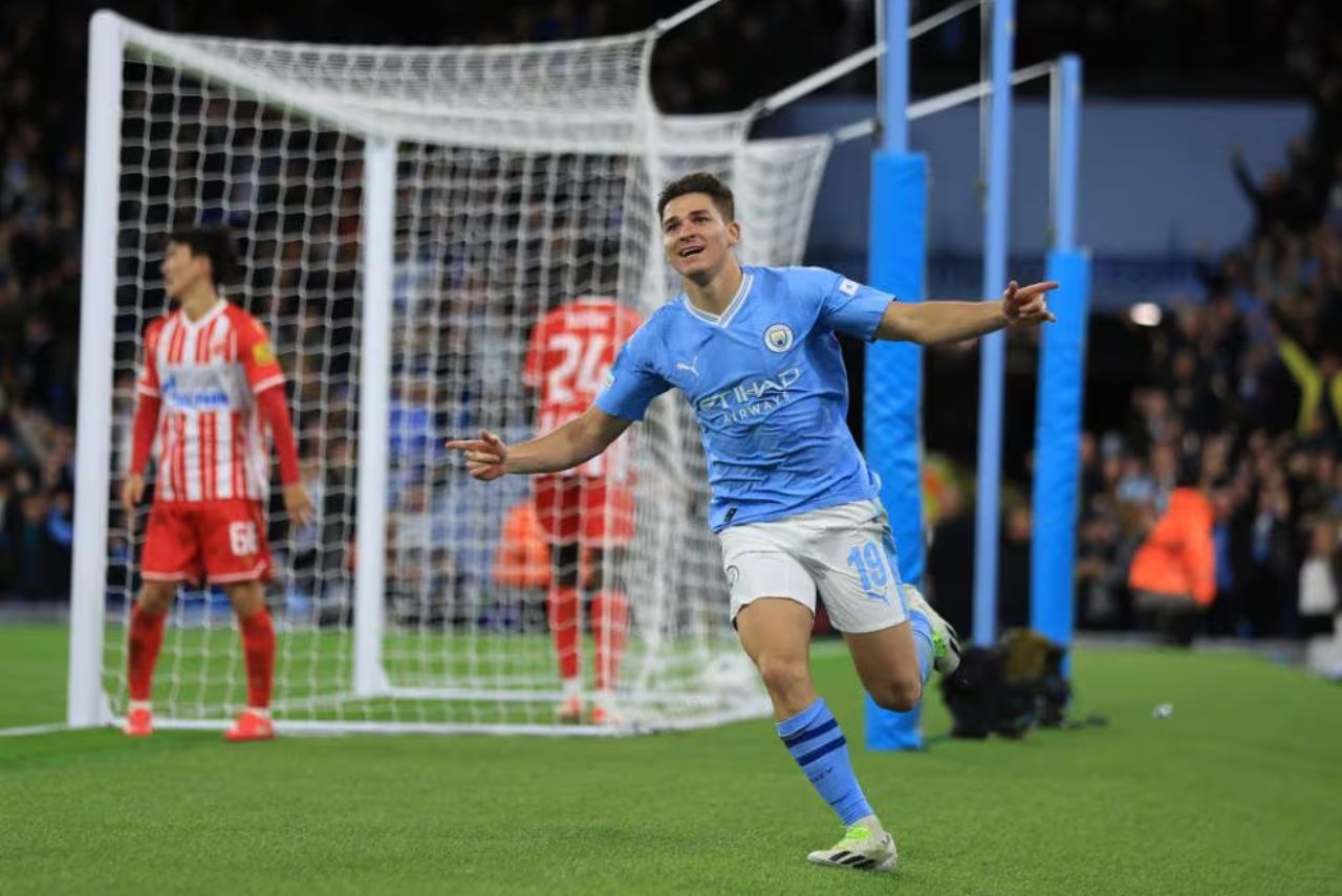 Julián Álvarez marcou duas vezes na vitória do Manchester City (Foto: UEFA/Divulgação)