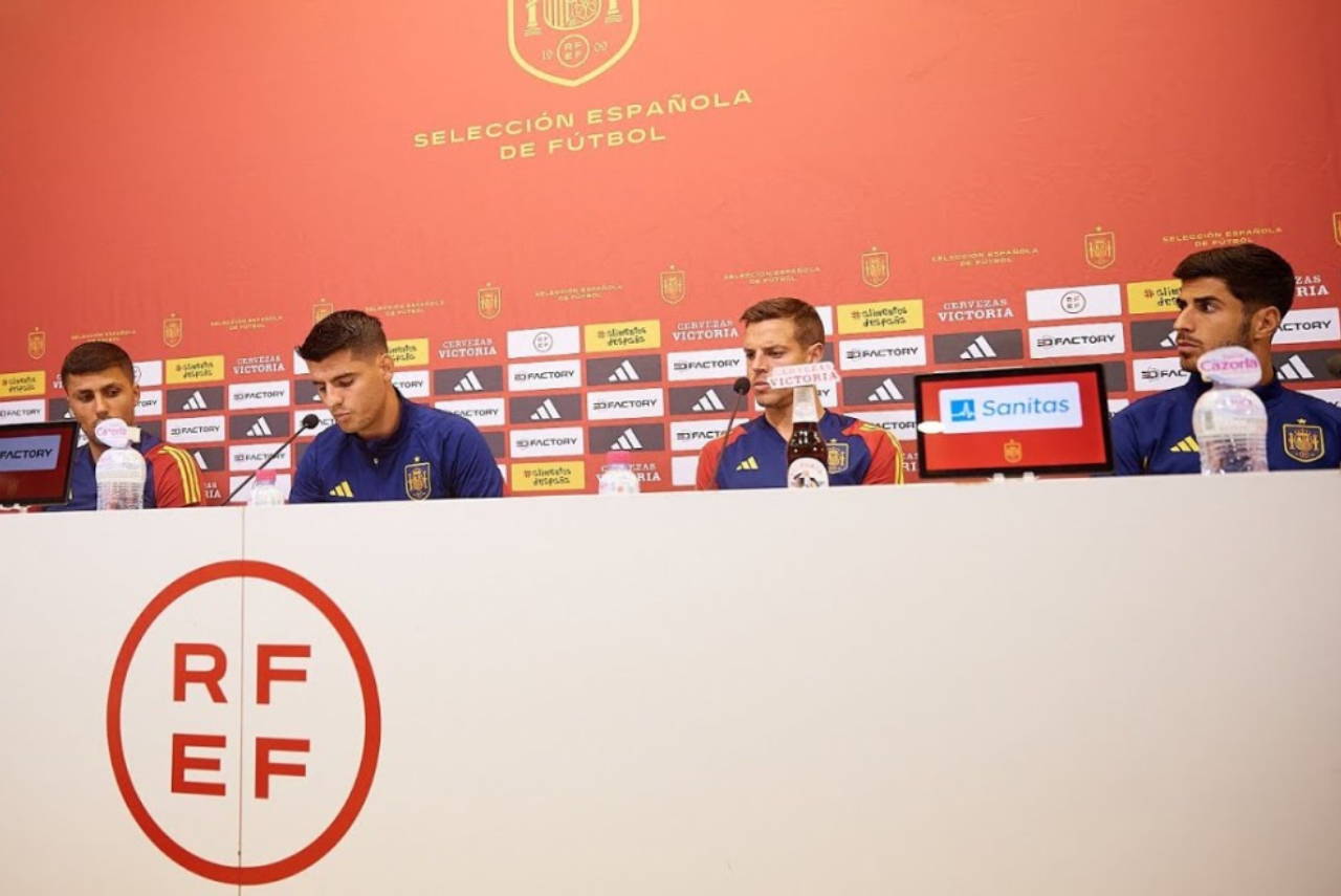 Seleção Espanhola masculina se pronunciou sobre caso Rubiales (Foto: RFEF/Divulgação)