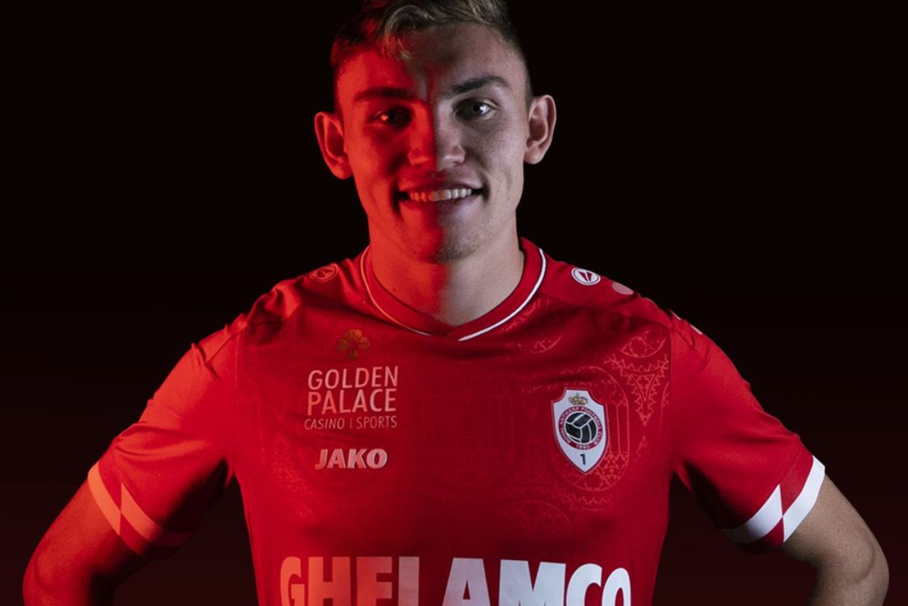 Sam Vines, do Royal Antwerp, vai ficar de fora da Liga dos Campeões (Foto: Royal Antwerp/Twitter)