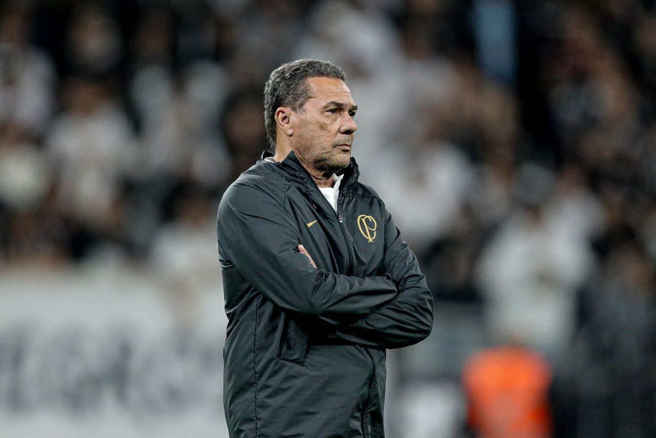 Luxemburgo deixa o comando técnico do Corinthians