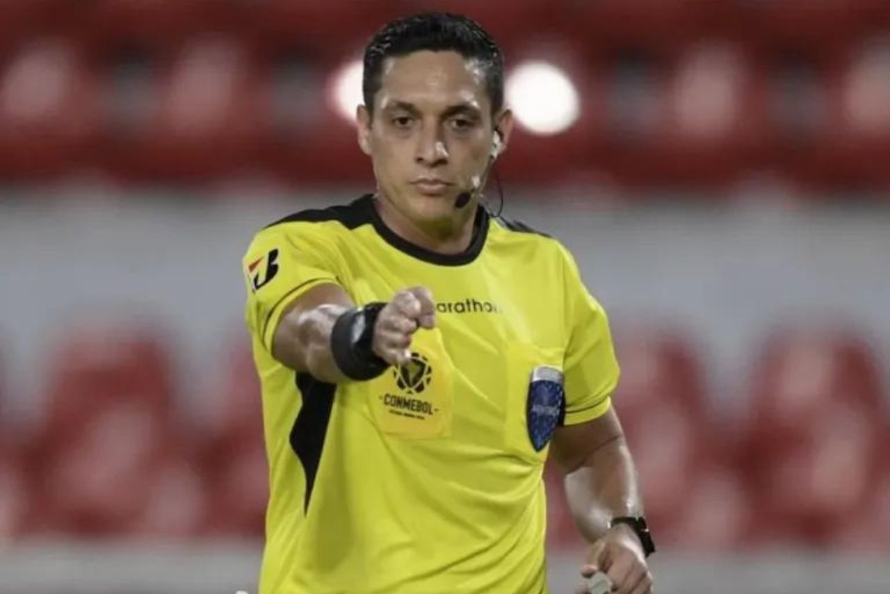 Jesús Valenzuela foi escolhido pela Conmebol para apitar Internacional x Fluminense (Foto: FVF/Divulgação)