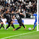 Milik marcando o único gol da Juventus na partida