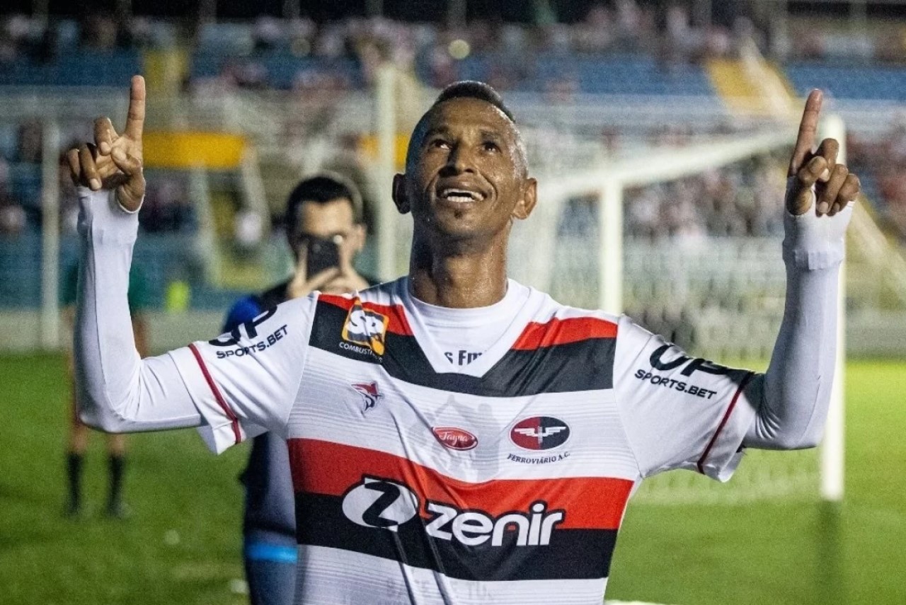 Perfil: Ex-Ceará e Fluminense, Ciel brilha com artilharia e superação aos 41 anos
