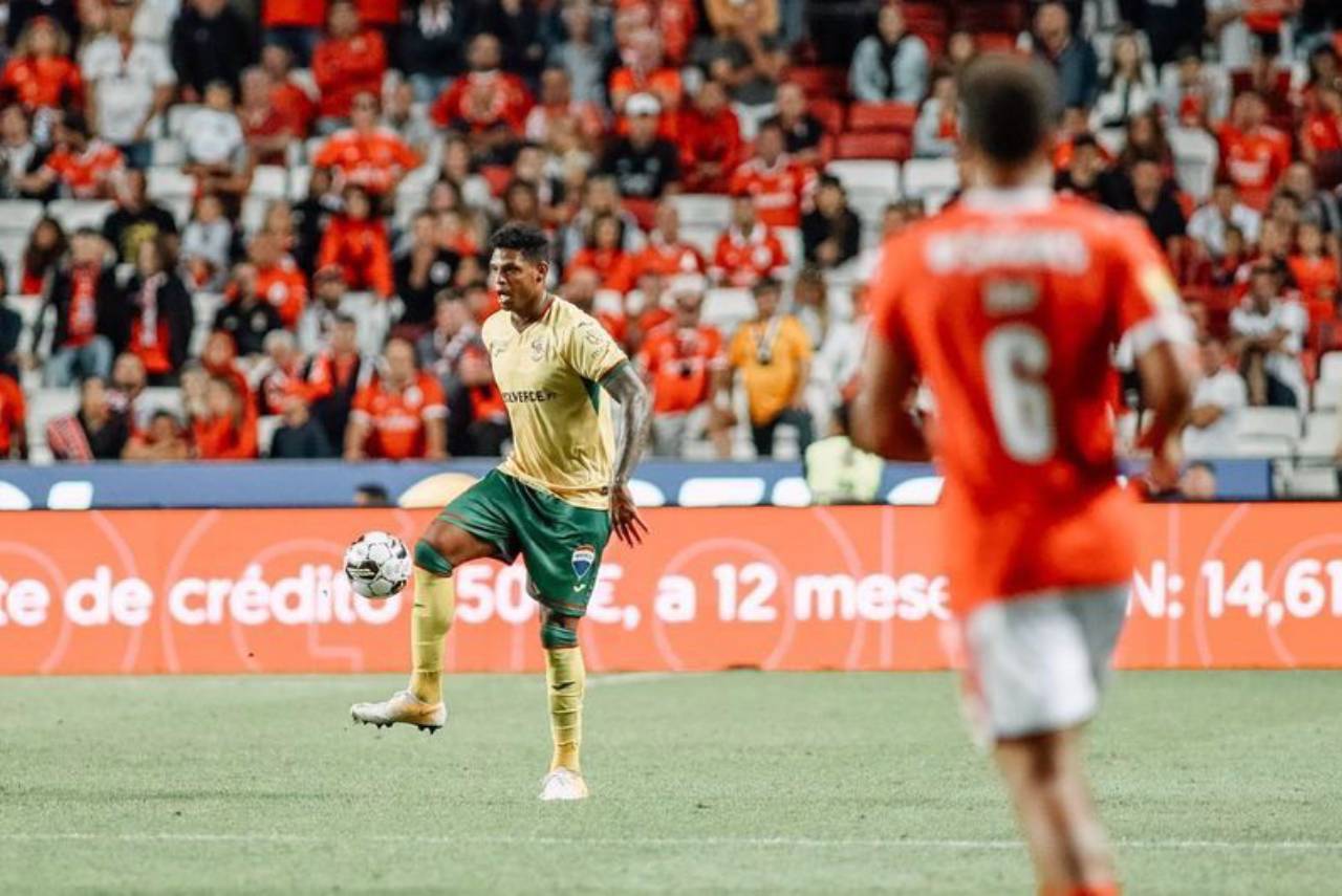 Flávio_cria do Náutico_Paços Ferreira