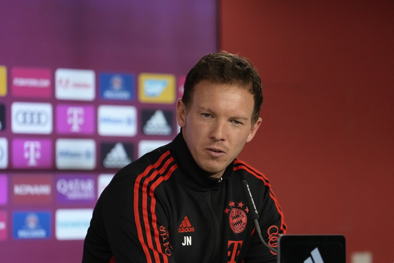 Julian Nagelsmann em coletiva quando comandava o Bayern
