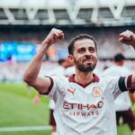 City vence West Ham (3-1) e se mantém na liderança; Brighton agrava crise do United - bernardo silva