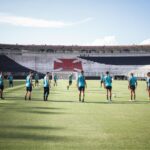 vasco treinando em São Januário