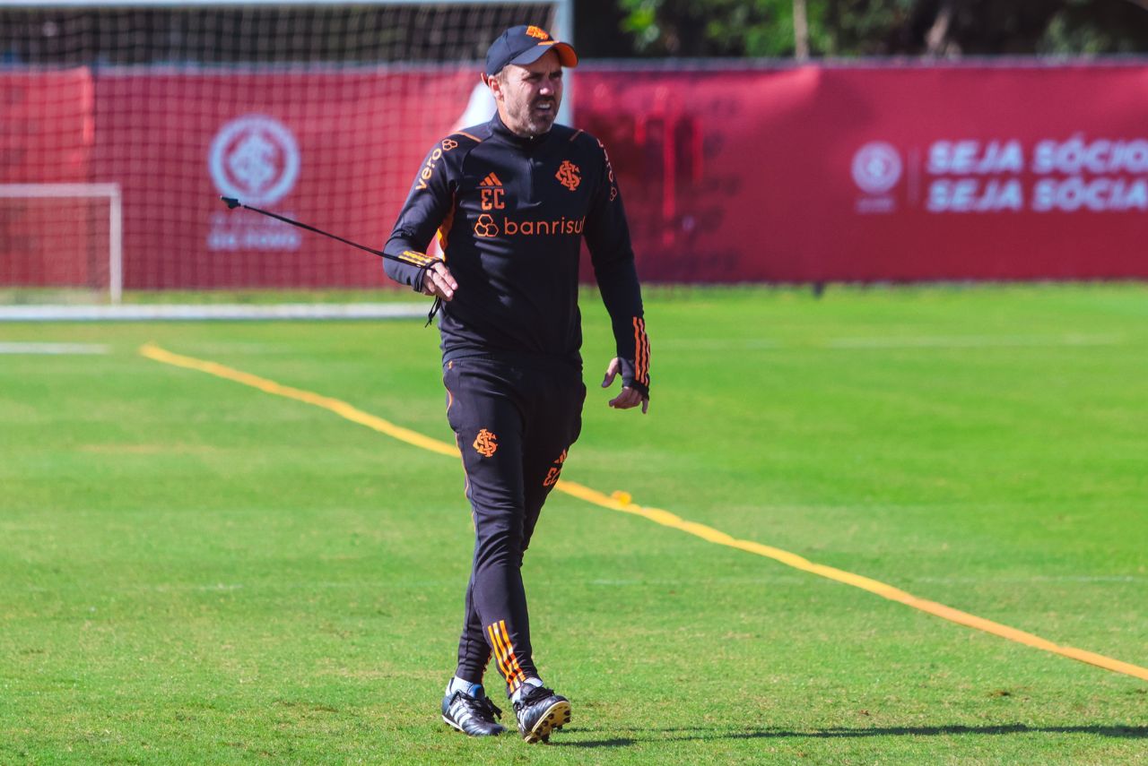 Técnico do Internacional terá praticamente todo elenco disponível
