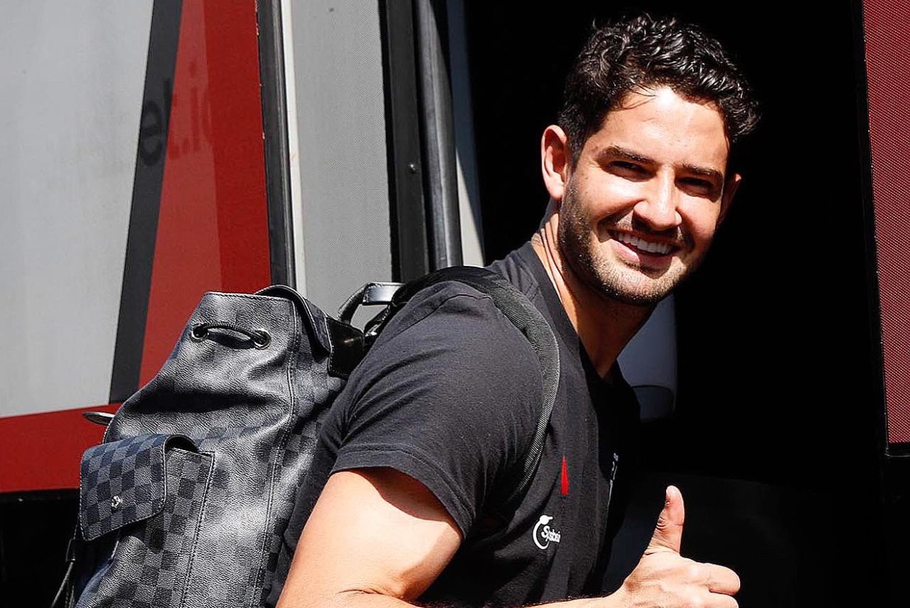 Pato terá mais uma chance com a camisa do São Paulo