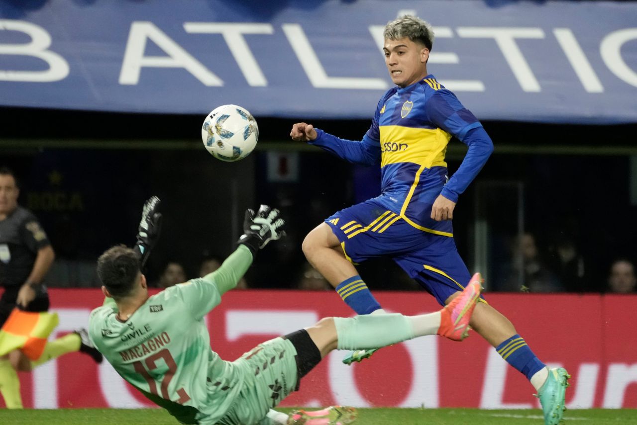 Zeballos em ação pelo Boca Juniors