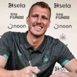 Defensor do Newcastle estendeu seu vínculo