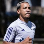 Atacante em treino do Cruzeiro