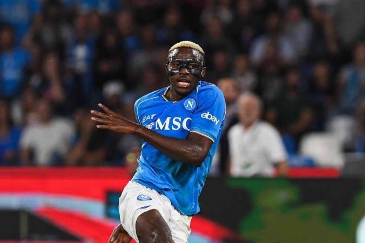 Atacante do Napoli tem contrato até junho de 2025