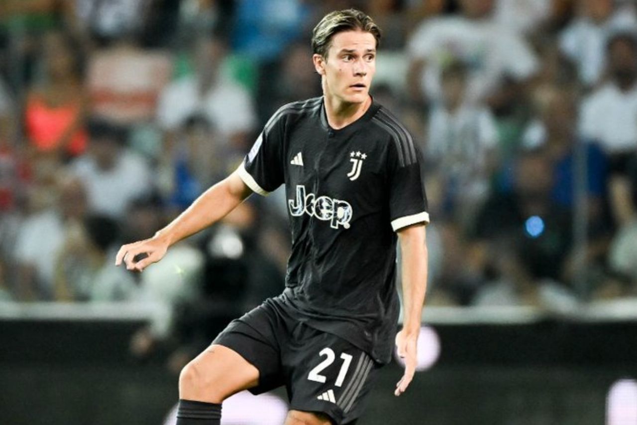 Jovem meia em ação pela Juventus