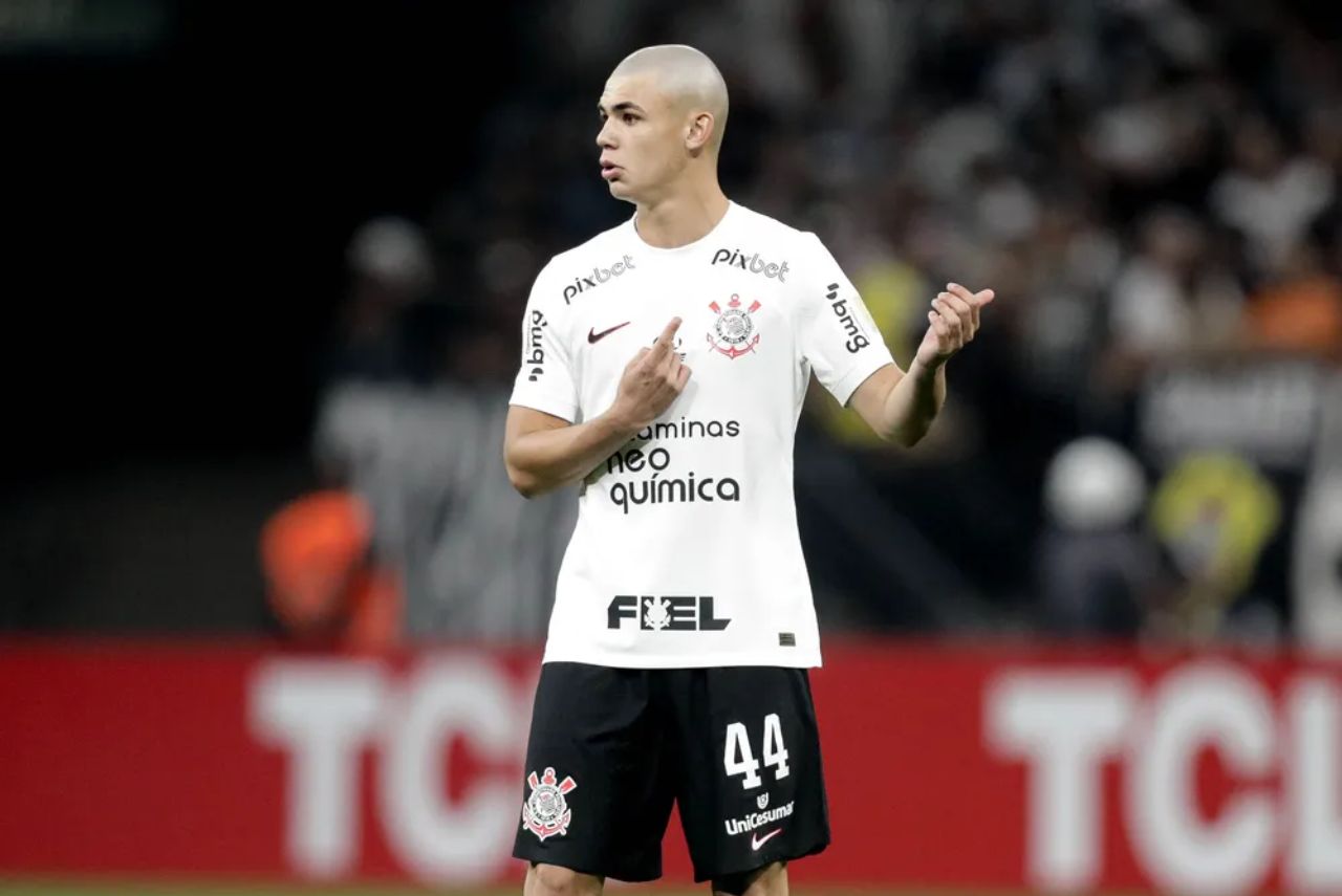 Gabriel Moscardo em ação no Corinthians