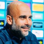 Guardiola durante coletiva do Manchester City