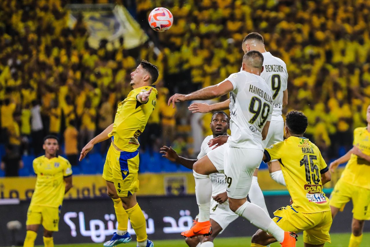 Benzema abriu o placar para o Al-Ittihad