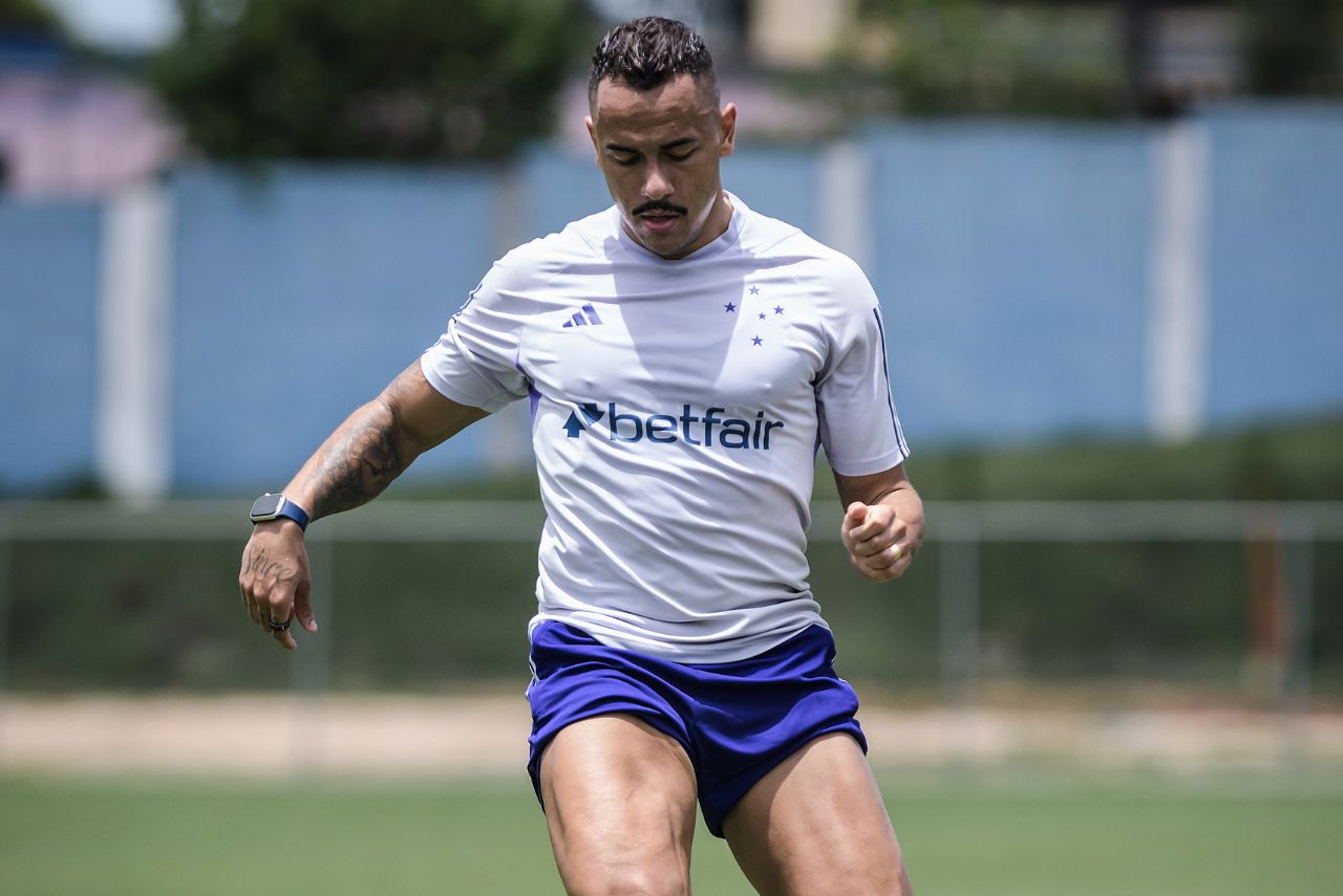 Atacante tem cinco jogos pelo Cruzeiro