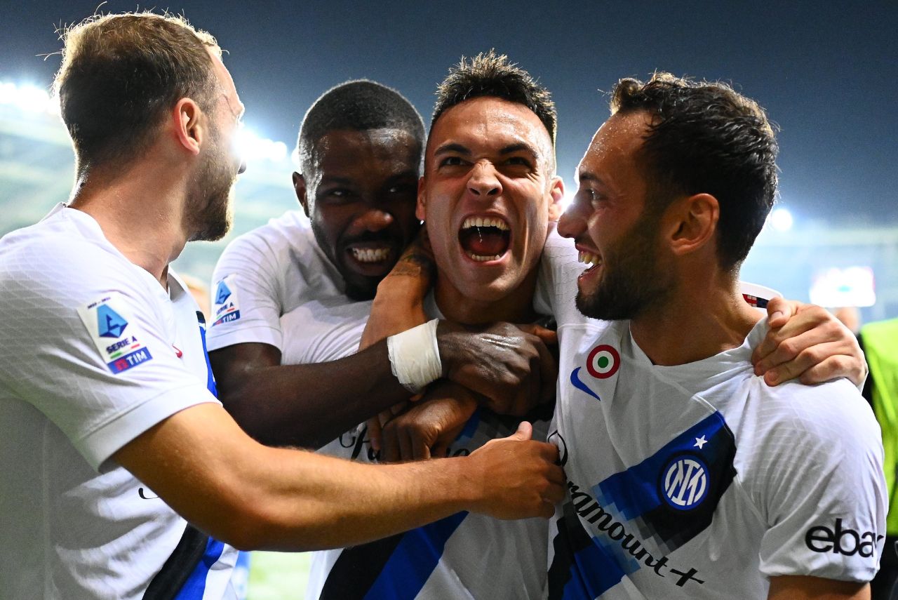 Jogadores da Inter de Milão comemorando