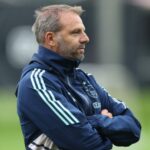 Técnico holandês comandou o Ajax em apenas 11 jogos