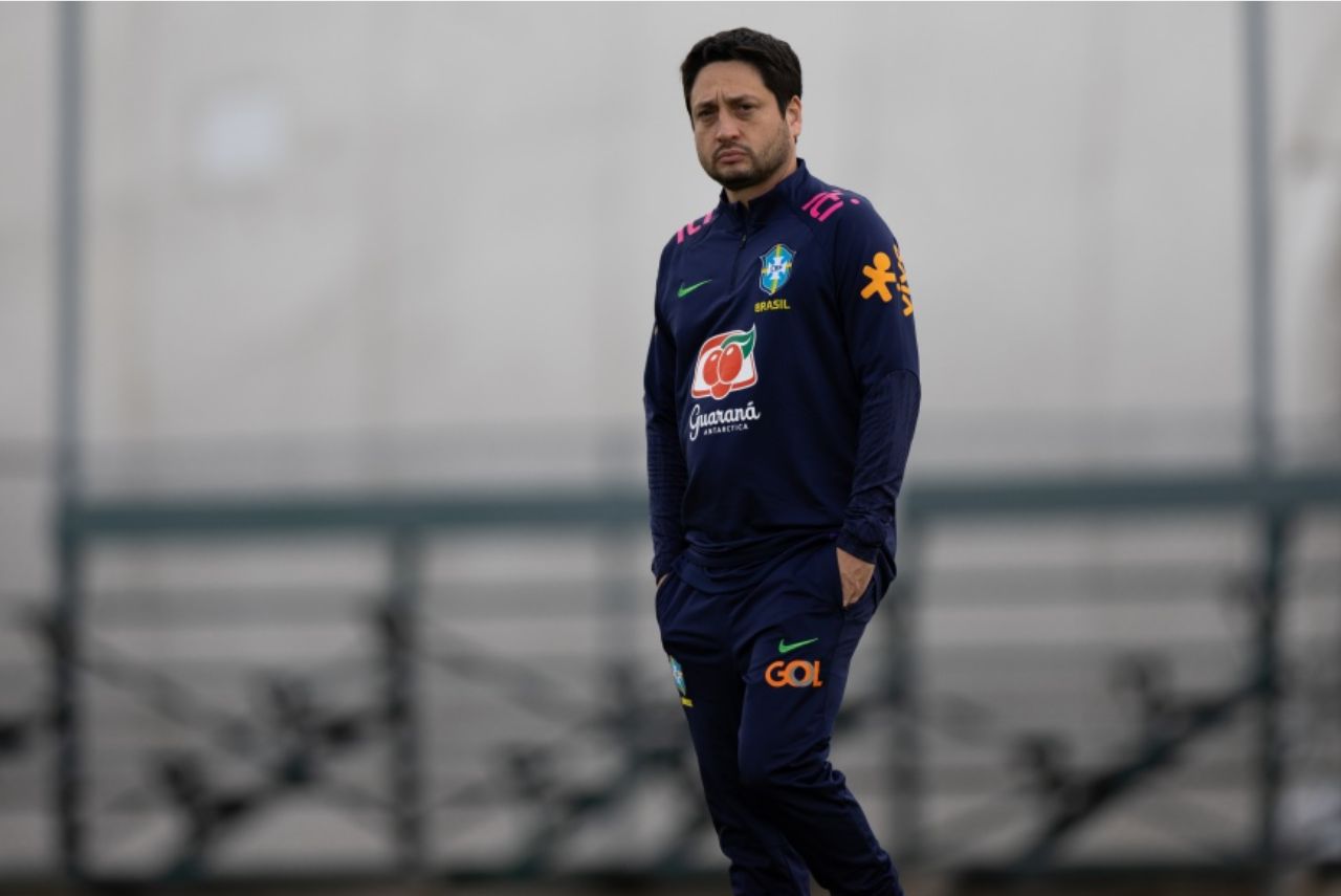 Arthur Elias estreou com vitória na Seleção Brasileira Feminina