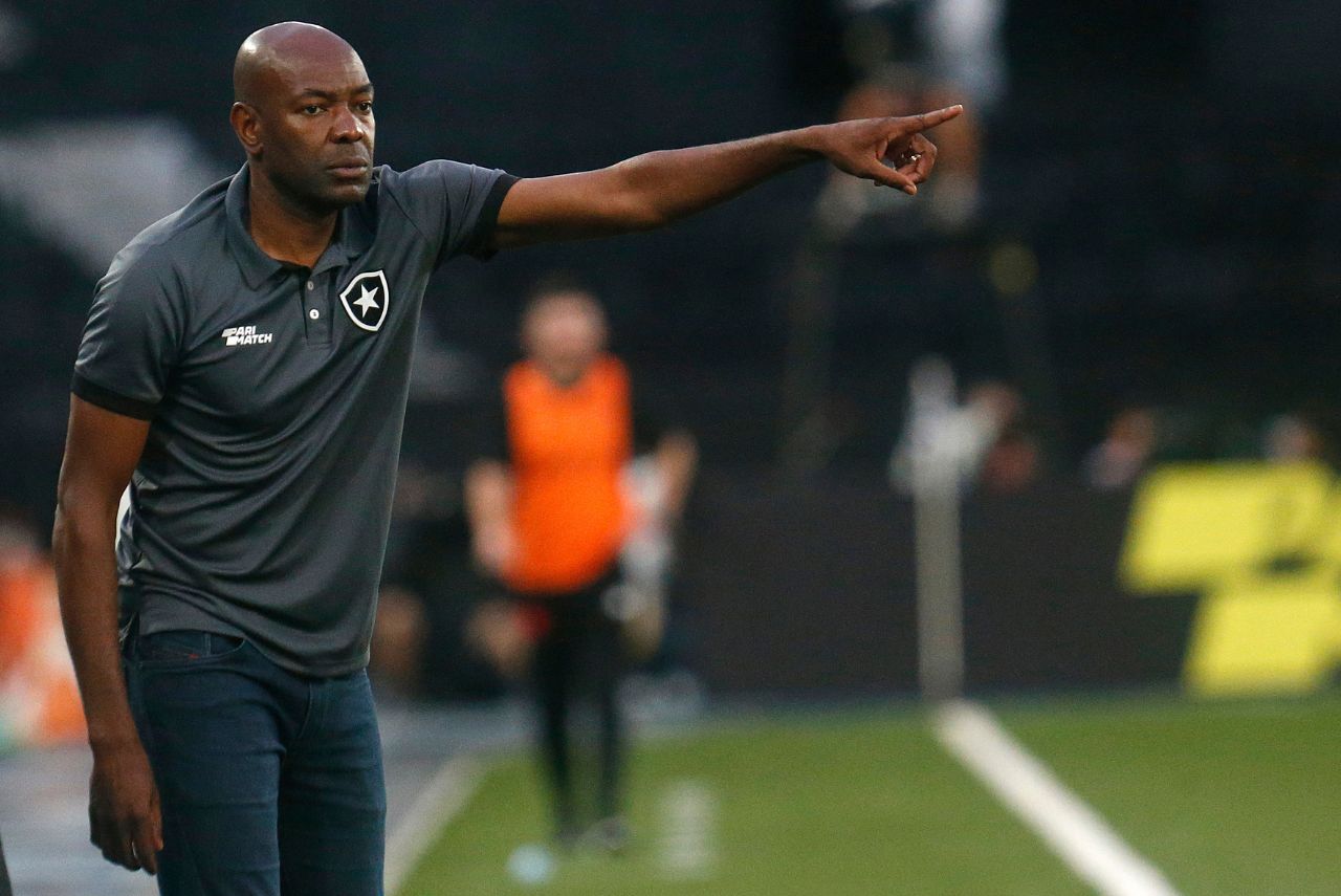 Cláudio Caçapa no Botafogo