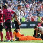 Jogo interrompido entre Montpellier e Clermont é remarcado para 29 de novembro; Mori Diaw foi atingido Foto: Pascal Guyot/AFP
