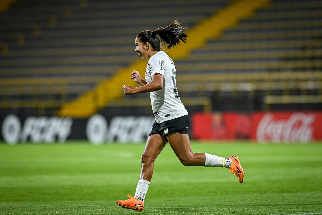 Millene, Corinthians