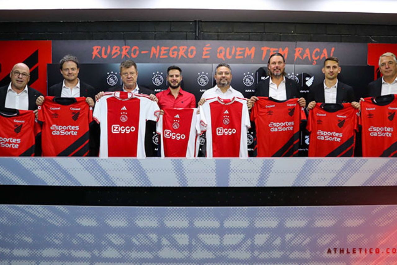 Dirigentes de Athletico e Ajax