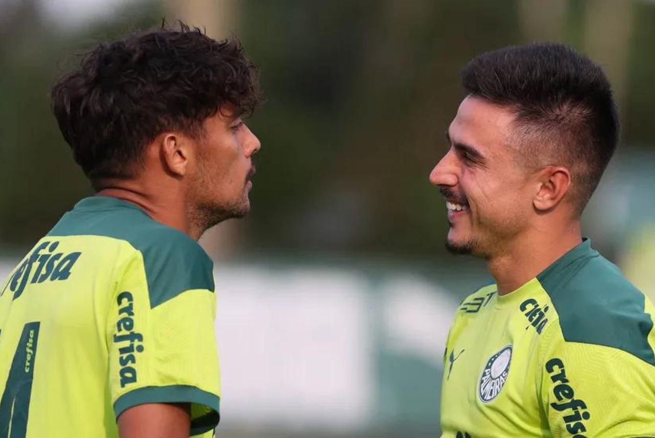 Gustavo Scarpa e Willian Bigode quando atuavam juntos pelo Palmeiras (Foto: Cesar Greco/Palmeiras)