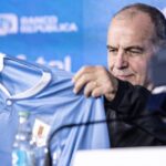 Marcelo Bielsa, treinador da Seleção Uruguaia (Foto: AUF/Divulgação)
