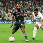 Possível pênalti em Samuel Xavier foi um dos lances divulgados pela CBF (Foto: Mailson Santana/Fluminense FC)