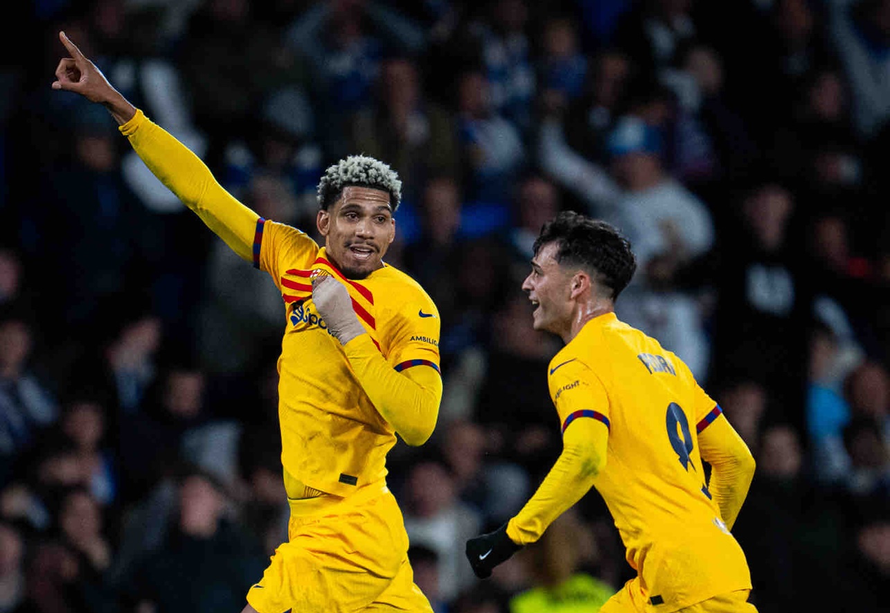 Barcelona vence Real Sociedad nos acréscimos e é terceiro no Espanhol; Girona lidera