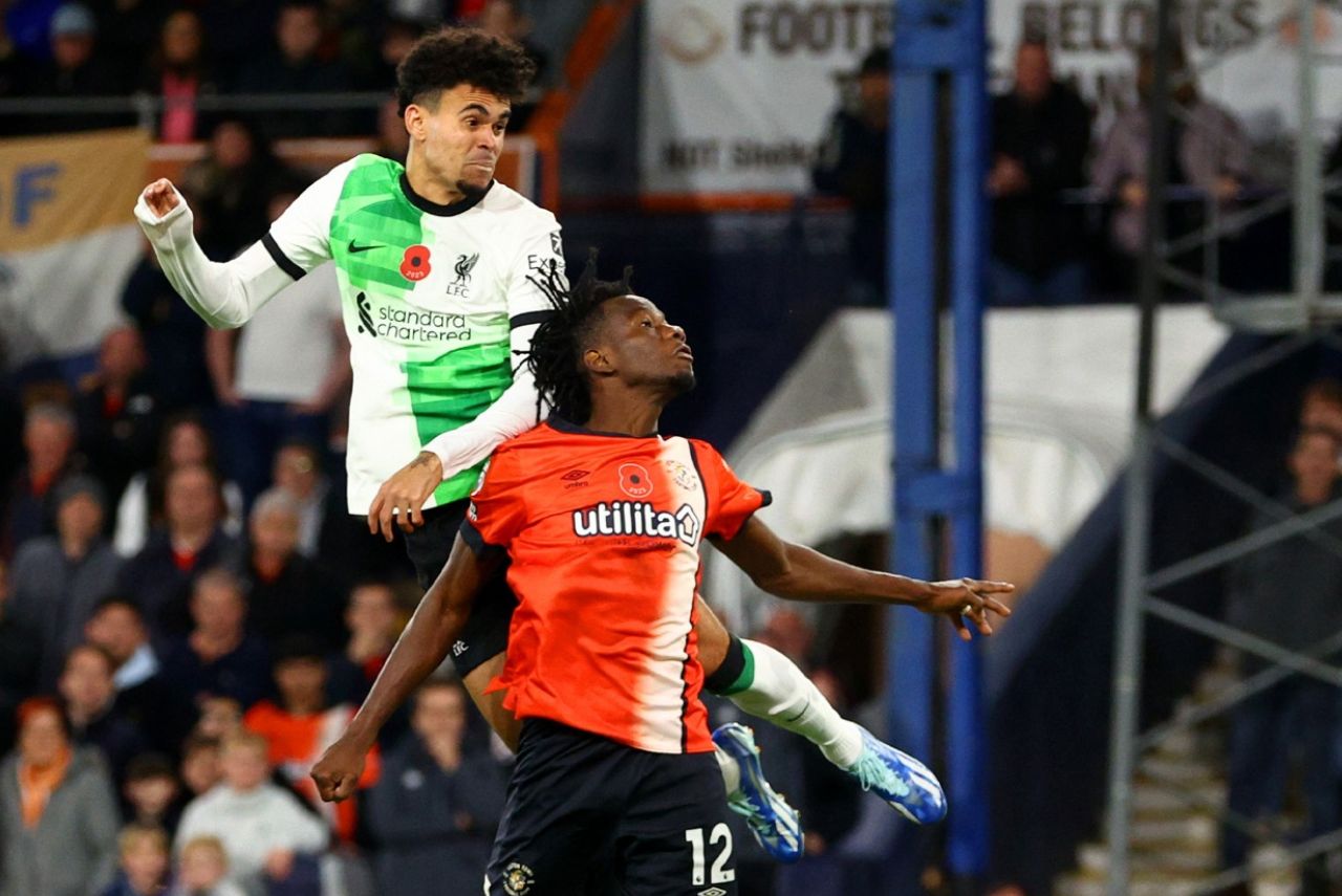 Liverpool e Luton Town ficaram no empate