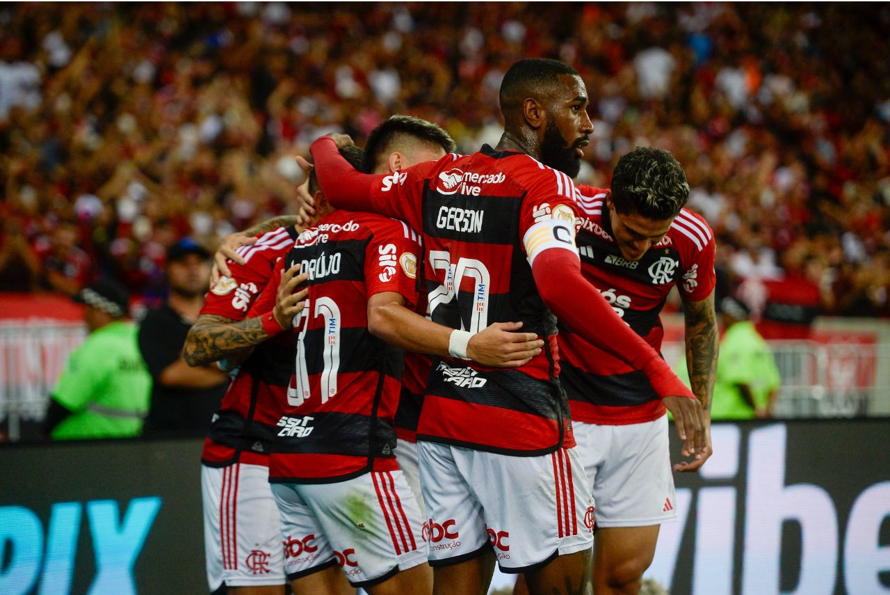 Jogadores do Flamengo durante vitória contra o Palmeiras